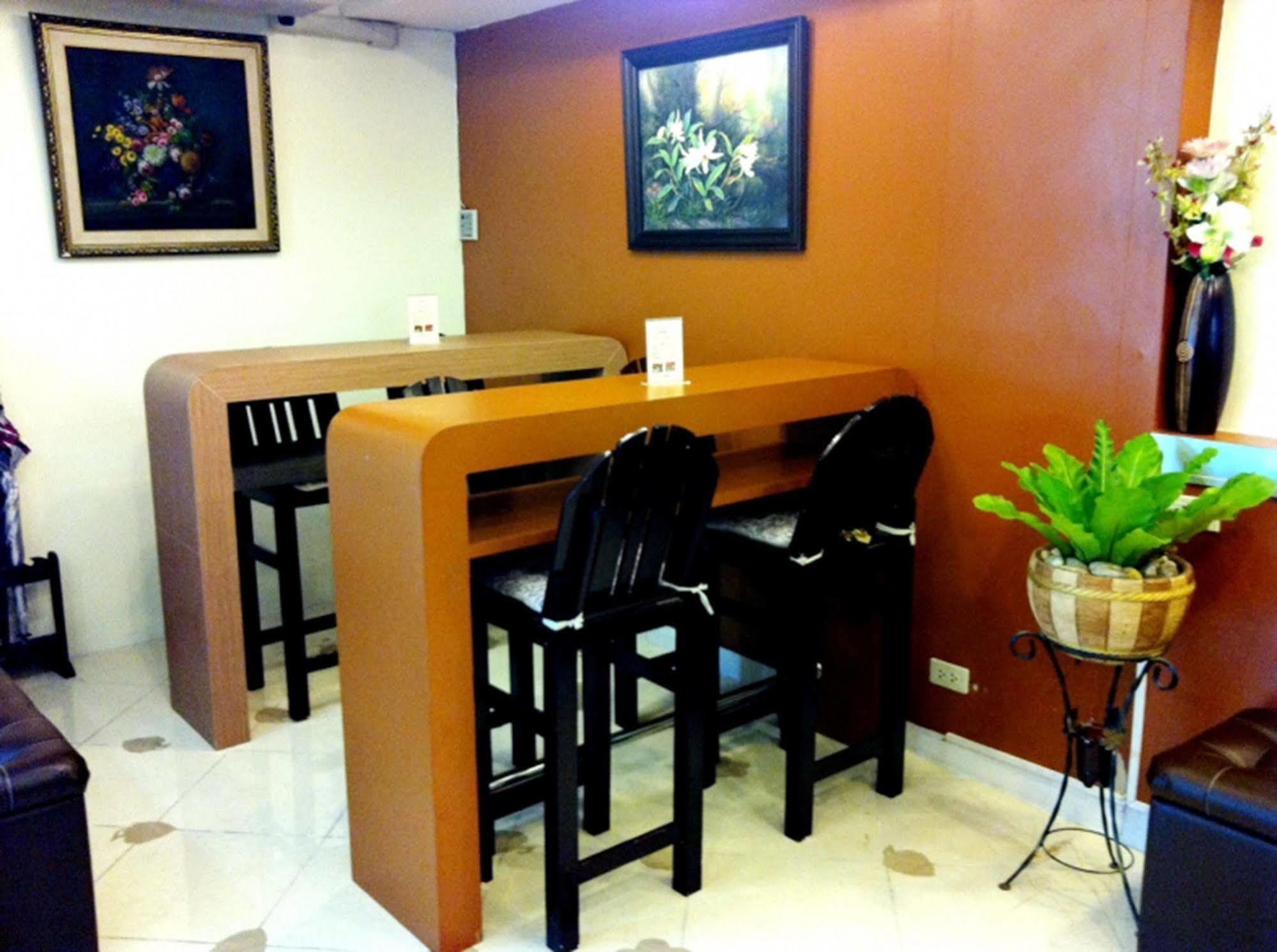 The Nest Serviced Apartment Бангкок Экстерьер фото