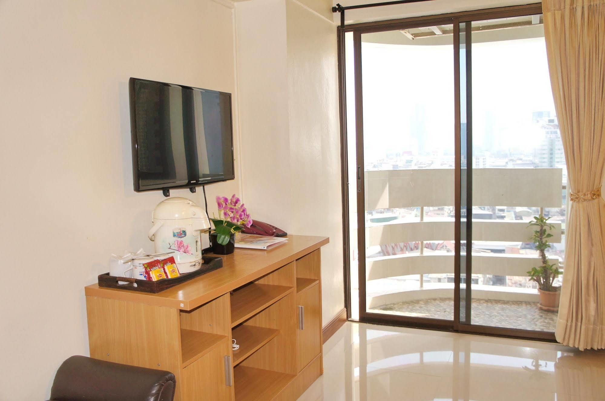 The Nest Serviced Apartment Бангкок Экстерьер фото